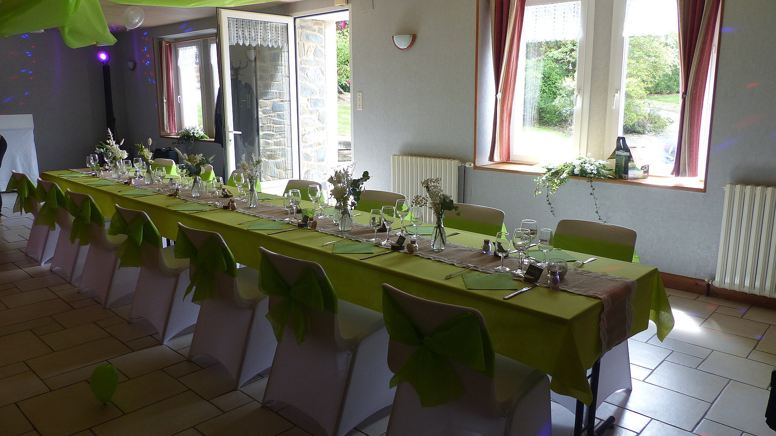 Family and friendly receptions for 45 guests
